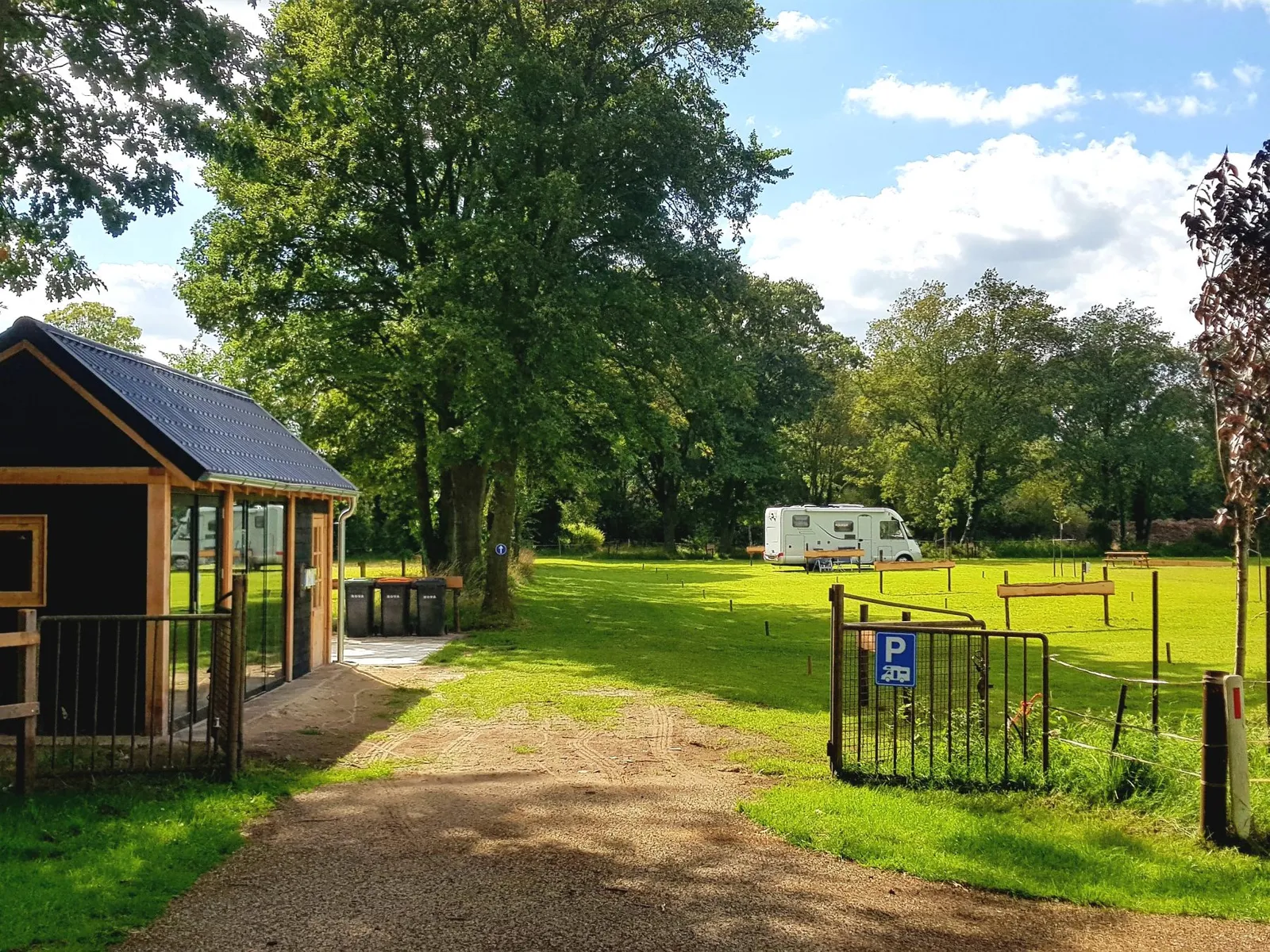Camperplaats & Stal Erve de Heistee