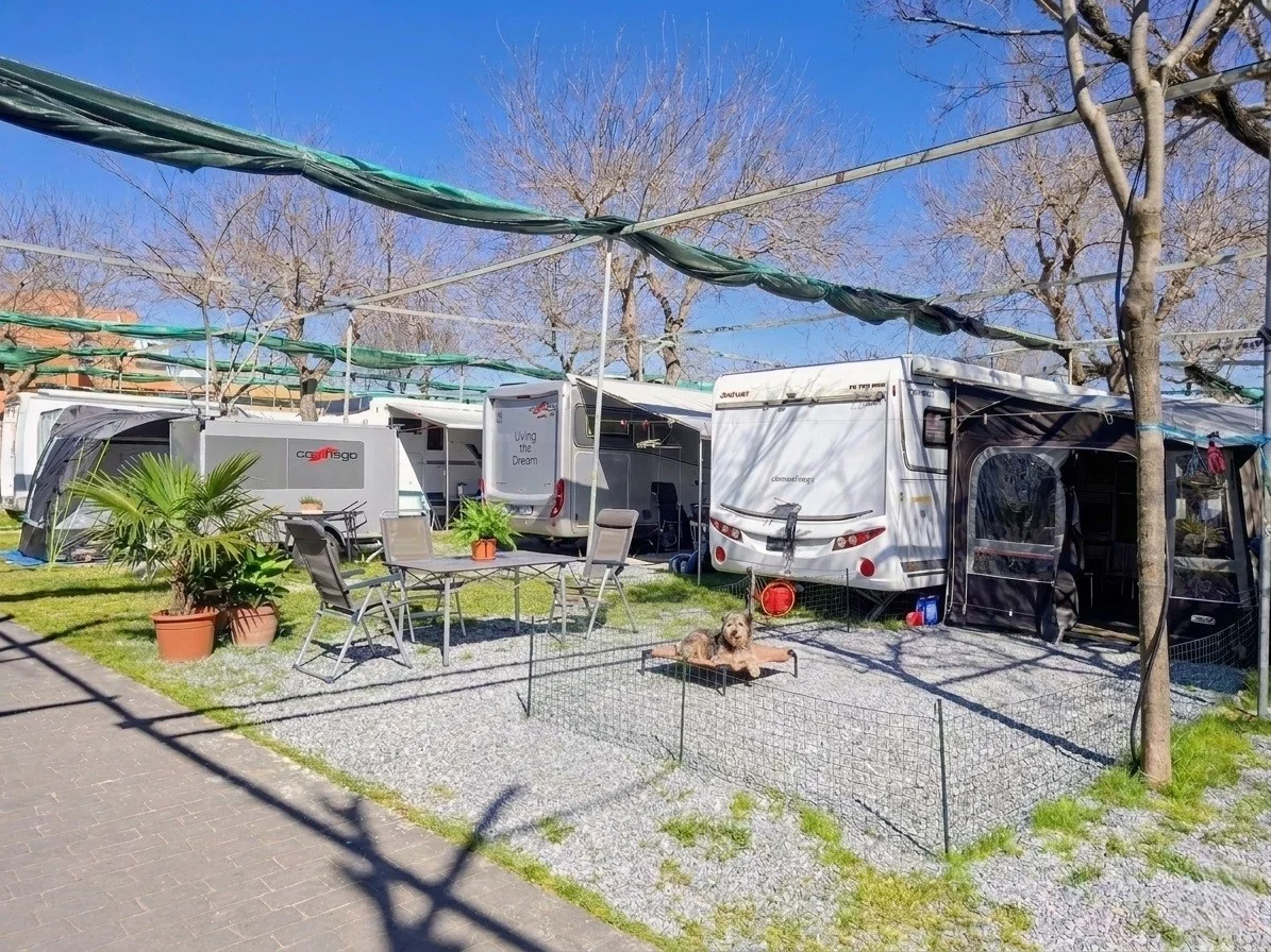 Camping Playa Almayate