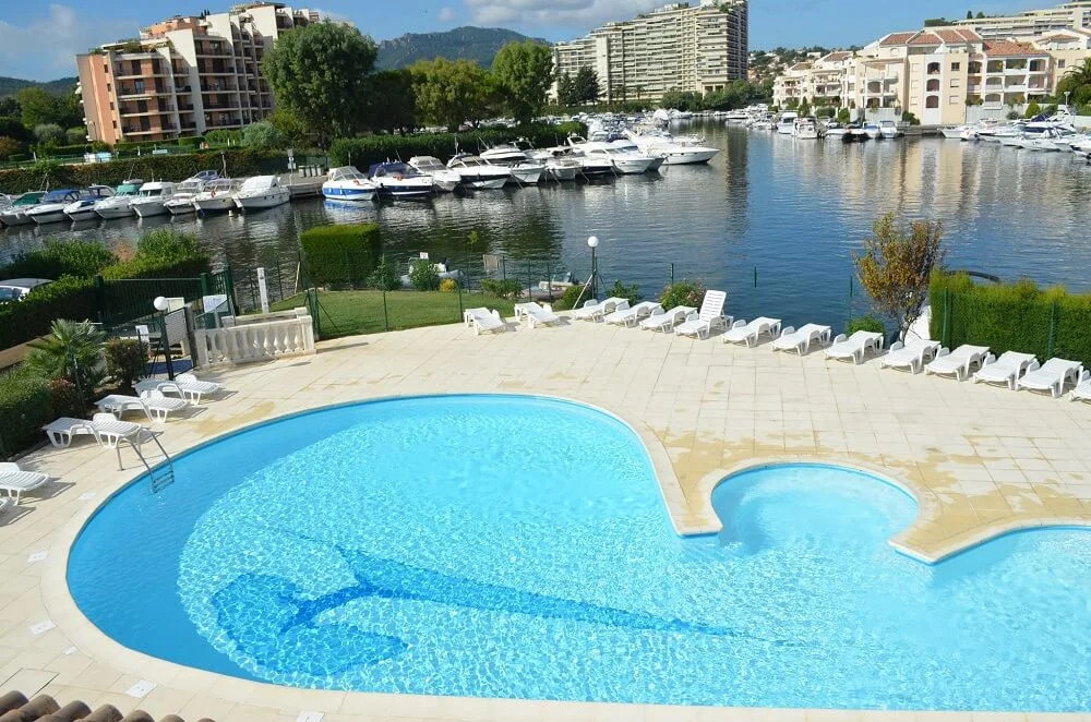 Camping Les Pruniers / Bungalows du Golfe